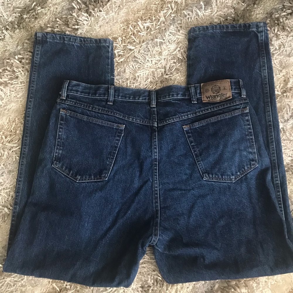 Wrangler Authentic Jeans - Picture 2 of 4